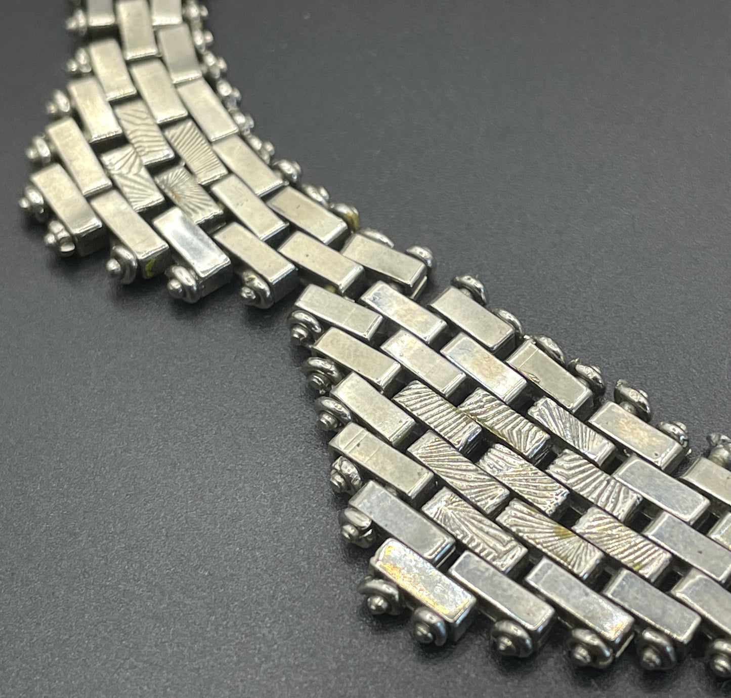 Vintage Jakob Bengel Art Deco brickwork / mauerwerk machine age shiny chrome necklace, classic geometric design with textured panels