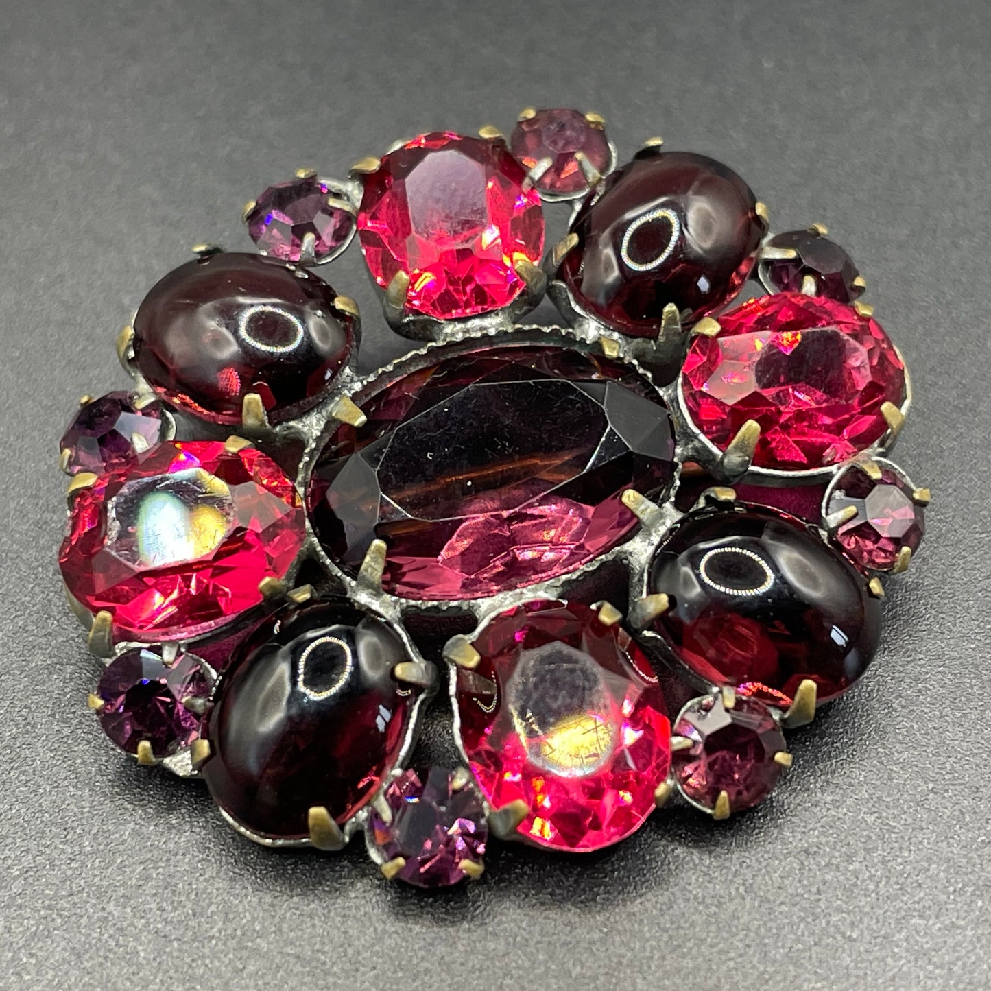 Vintage Art Deco Czech deep purple, violet and pink amethyst glass rhinestone and cabochon brooch pin, stones set open-backed