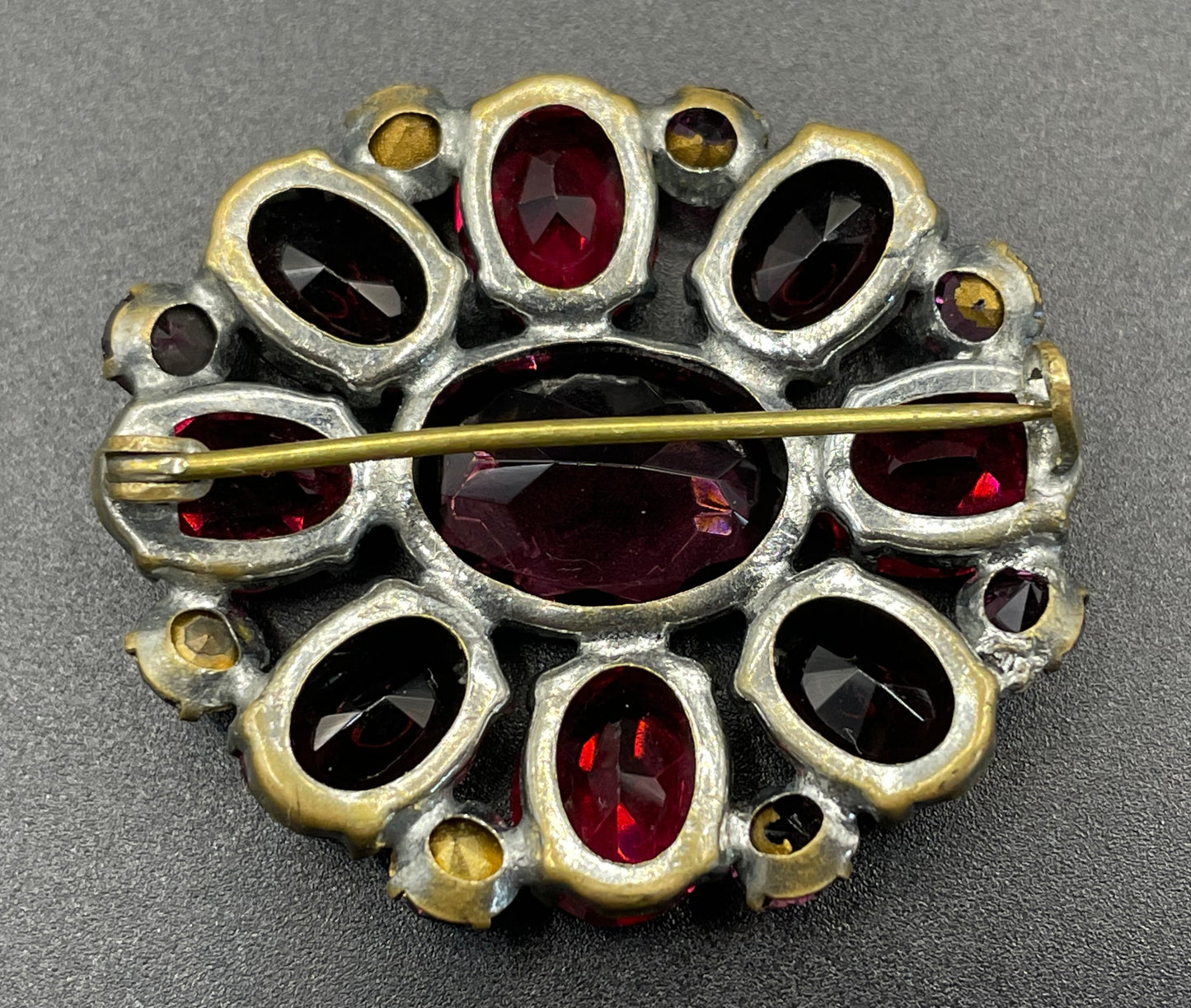 Vintage Art Deco Czech deep purple, violet and pink amethyst glass rhinestone and cabochon brooch pin, stones set open-backed