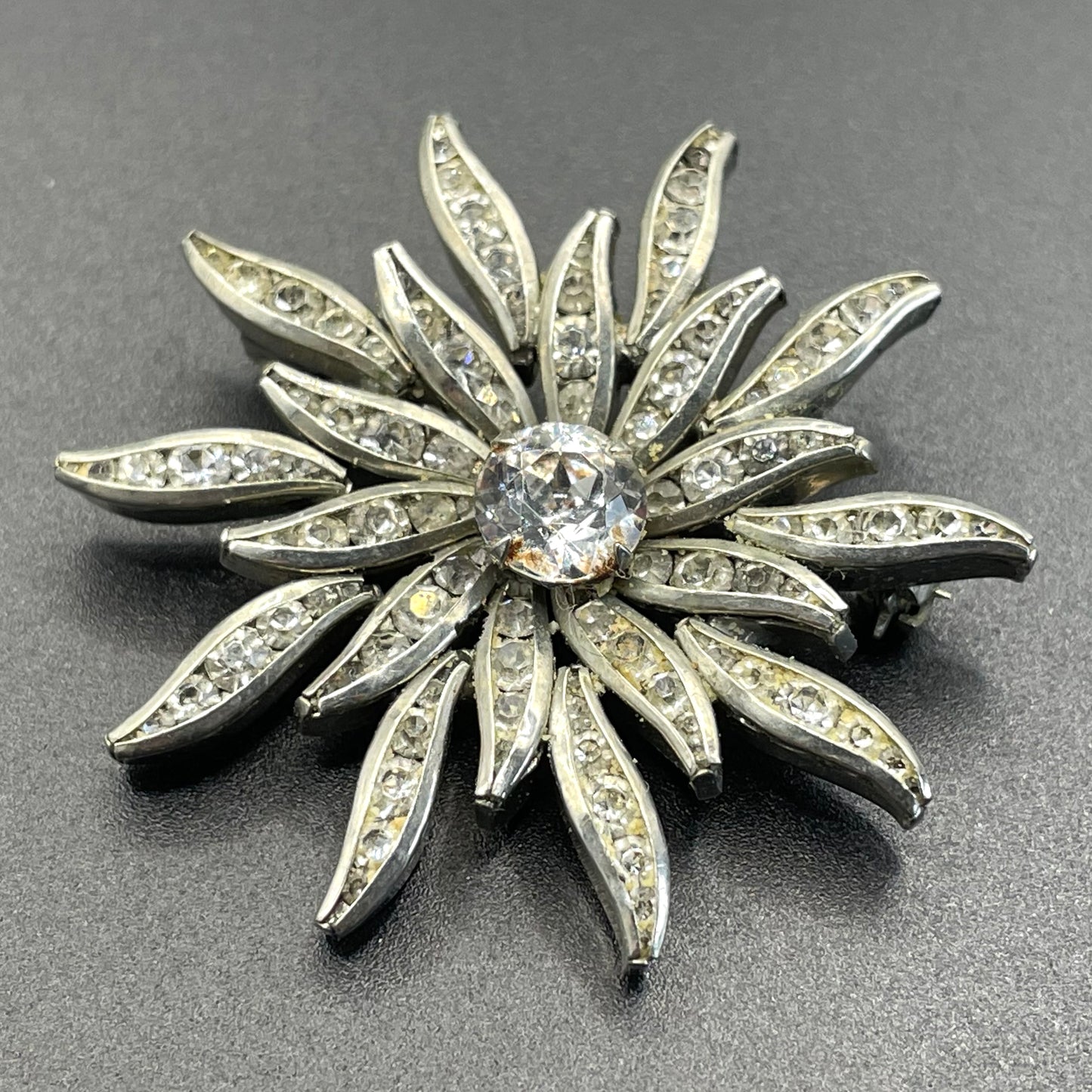 Vintage DRGM Schreiber & Hiller (but unsigned) Art Deco channel set paste clear rhinestone brooch - beautiful floral design