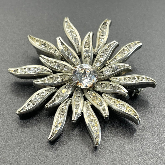 Vintage DRGM Schreiber & Hiller (but unsigned) Art Deco channel set paste clear rhinestone brooch - beautiful floral design