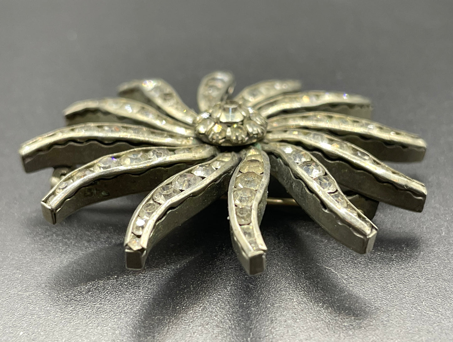 Vintage DRGM Schreiber & Hiller (but unsigned) Art Deco channel set paste clear rhinestone brooch - beautiful floral design