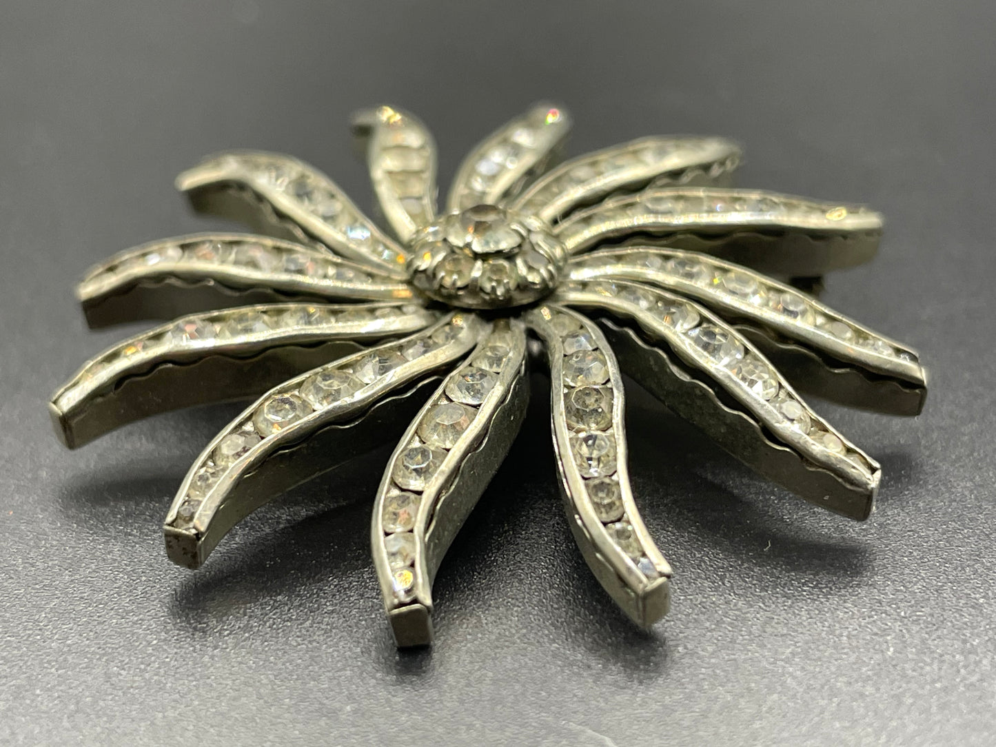 Vintage DRGM Schreiber & Hiller (but unsigned) Art Deco channel set paste clear rhinestone brooch - beautiful floral design