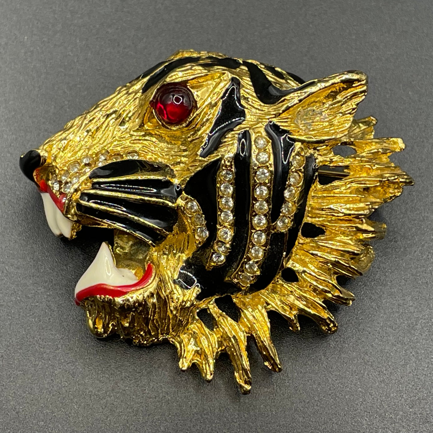 Huge vintage fierce tiger head brooch - red glass cabochon, rhinestone and enamel - in the style of Hattie Carnegie, Gucci, Butler & Wilson