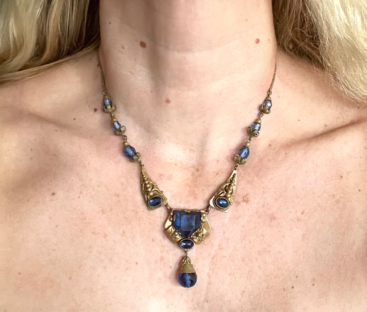 Vintage Neiger blue glass bead and rhinestone pendant style ornate Art Deco necklace in gold tone