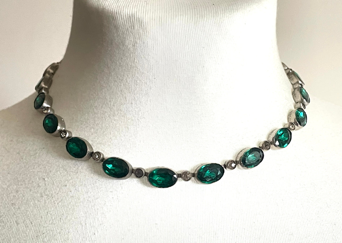 Vintage / antique Art Deco or Edwardian emerald green and clear paste rhinestone silver plated riviere collet set necklace and bracelet set