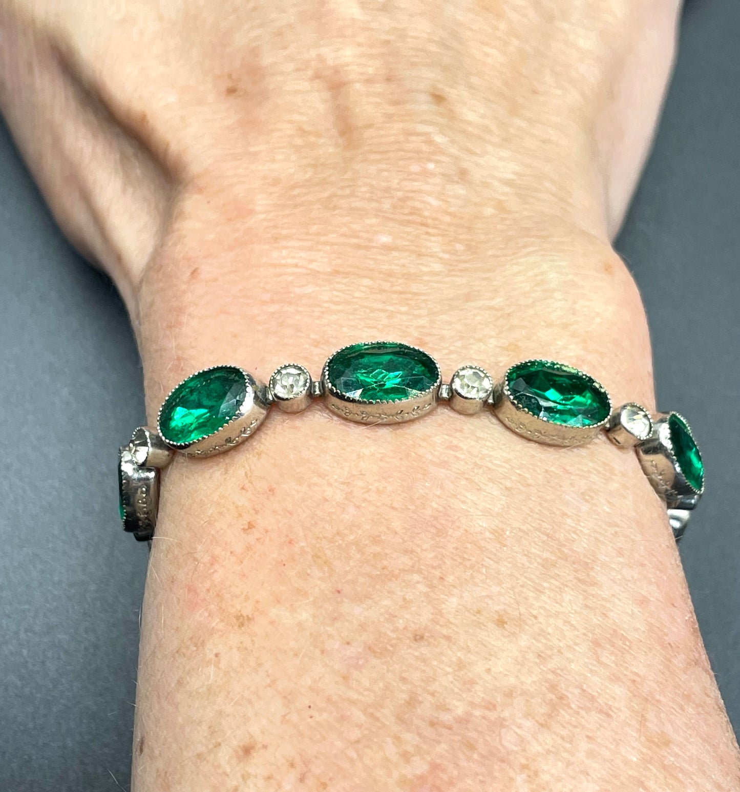 Vintage / antique Art Deco or Edwardian emerald green and clear paste rhinestone silver plated riviere collet set necklace and bracelet set