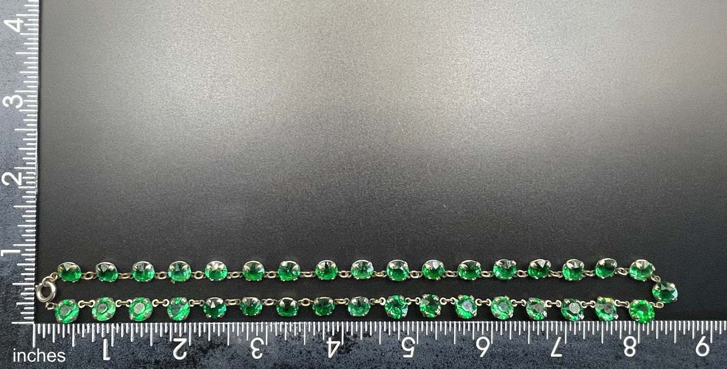 Vintage Art Deco bezel set gorgeous emerald green crystal riviere necklace with bezel set, open-backed stones