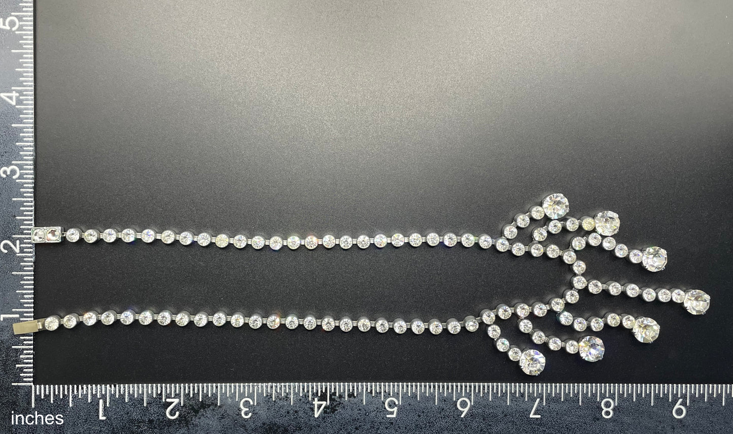 Vintage Art Deco clear paste crystal silver tone riviere fringe necklace with collet set rhinestones
