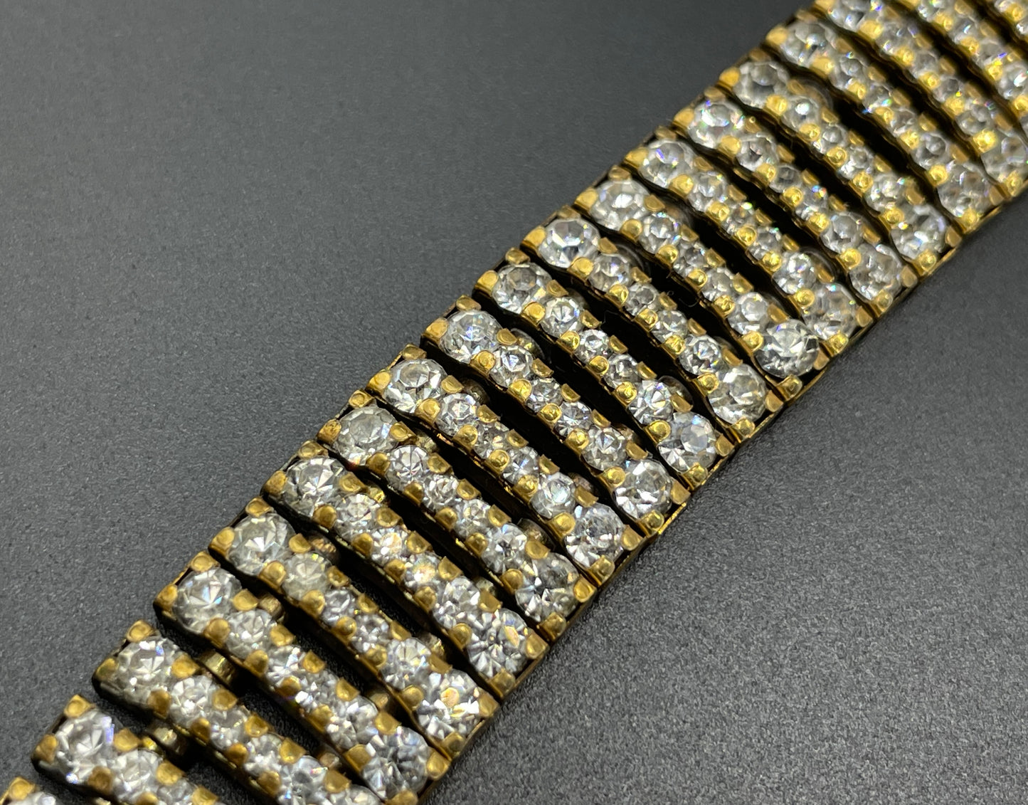 Vintage Schreiber and Hiller Art Deco clear paste rhinestone and gold tone choker cocktail necklace (unsigned)