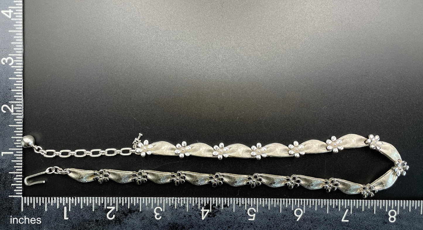 Vintage signed Trifari classic silver tone birthday series ribbon daisy flower choker necklace