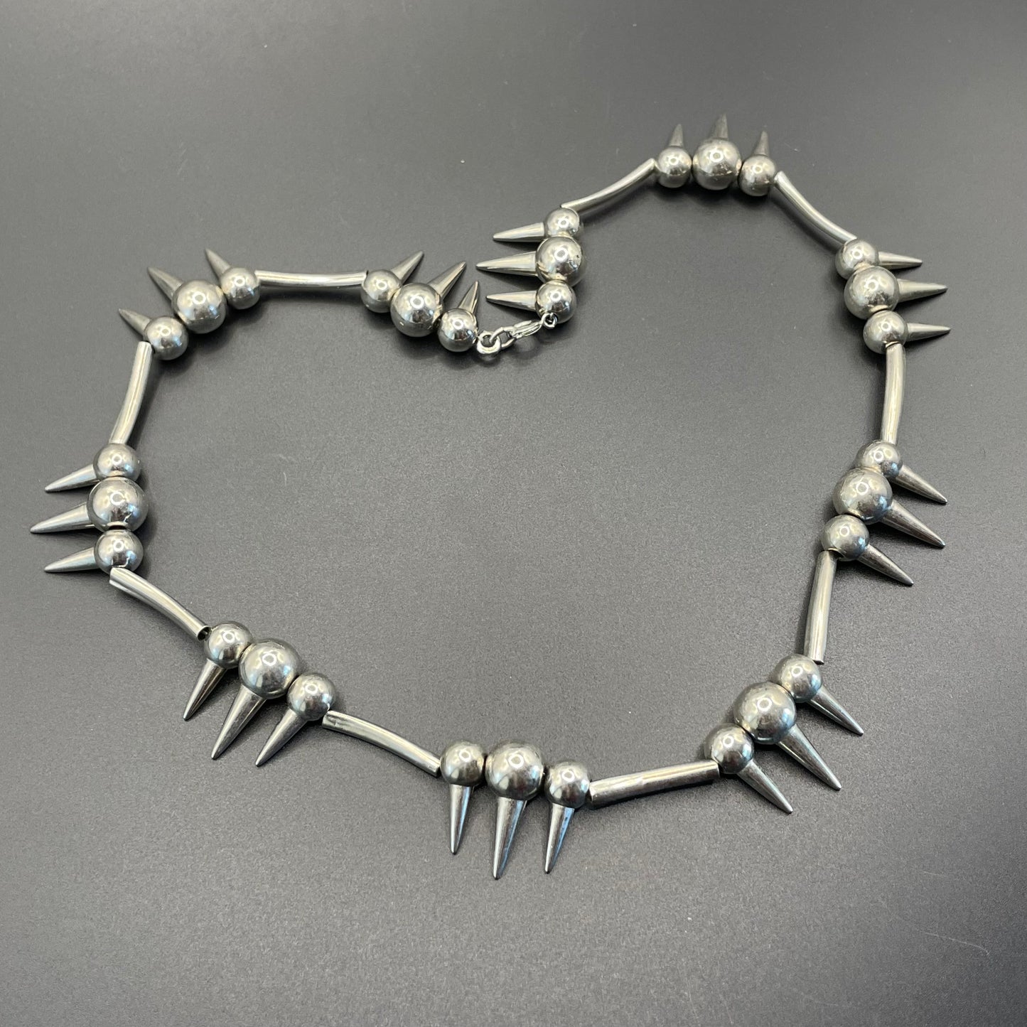 Vintage barbed wire effect silver tone chrome heavy beaded choker