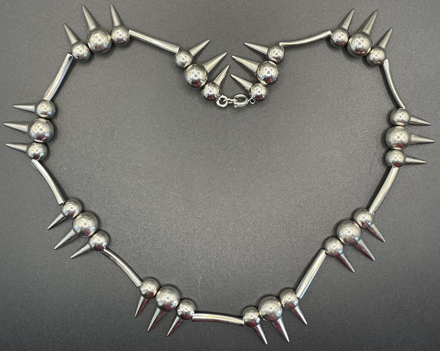 Vintage barbed wire effect silver tone chrome heavy beaded choker