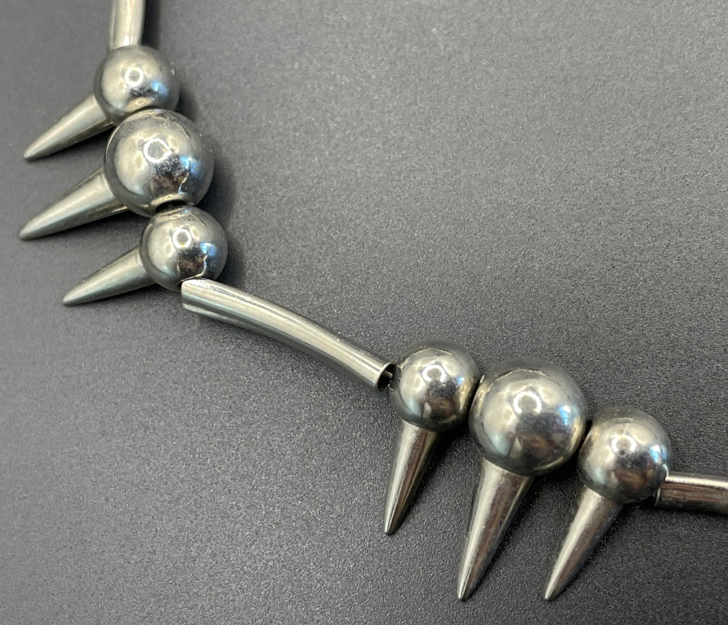 Vintage barbed wire effect silver tone chrome heavy beaded choker