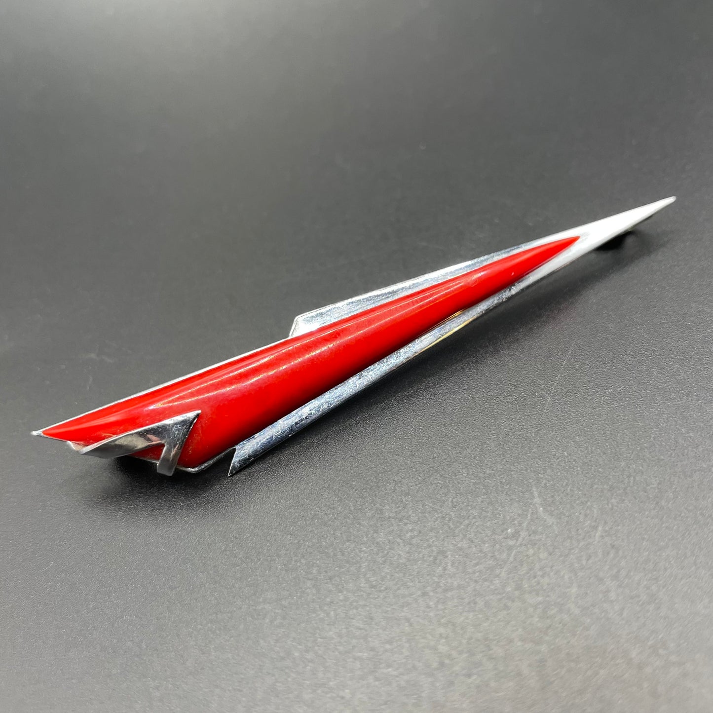 Vintage Jakob Bengel Art Deco machine age, beautiful red galalith and chrome geometric brooch