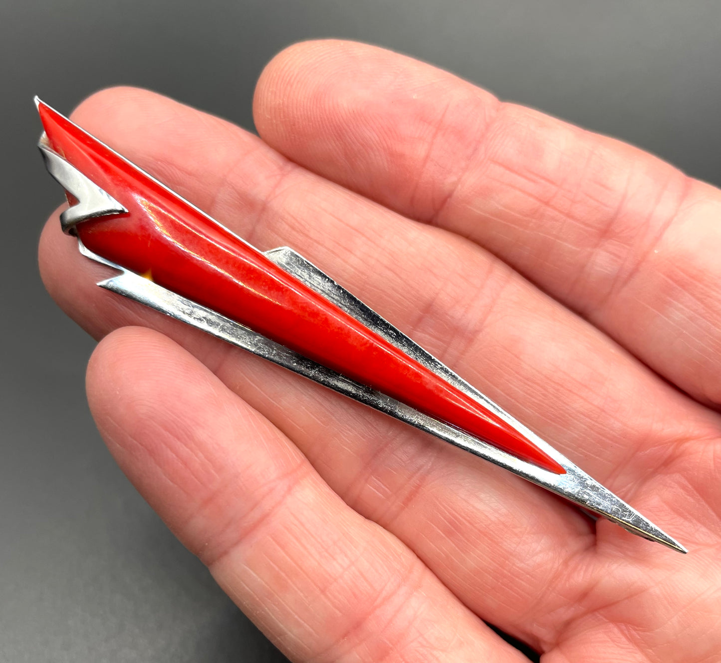Vintage Jakob Bengel Art Deco machine age, beautiful red galalith and chrome geometric brooch