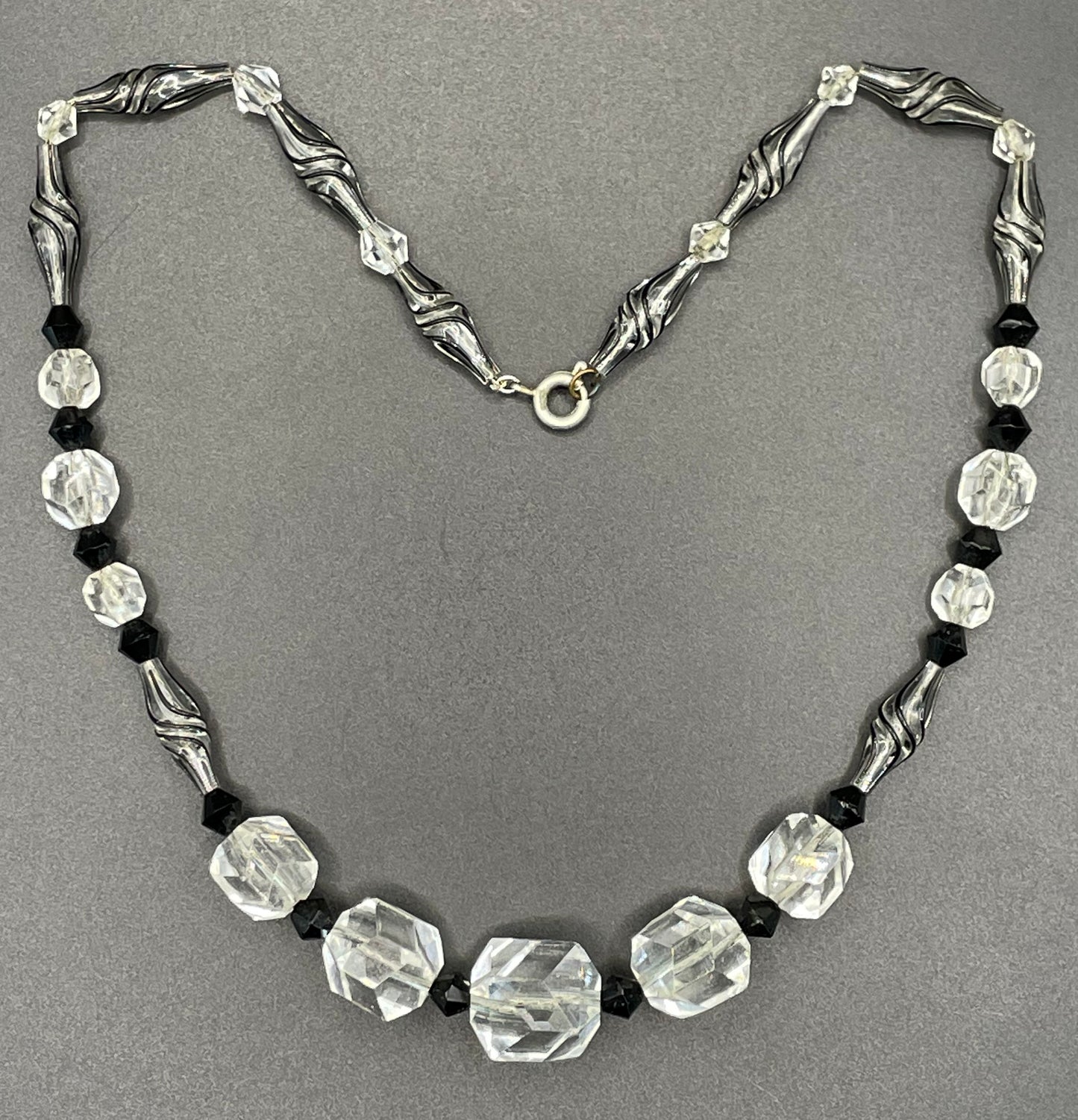 Vintage Art Deco clear and black crystal faceted and moulded/poured glass bead necklace, beautifully crafted beads on foxtail chain