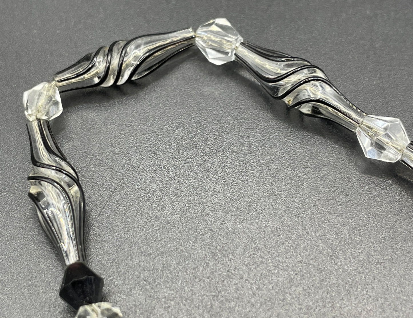 Vintage Art Deco clear and black crystal faceted and moulded/poured glass bead necklace, beautifully crafted beads on foxtail chain
