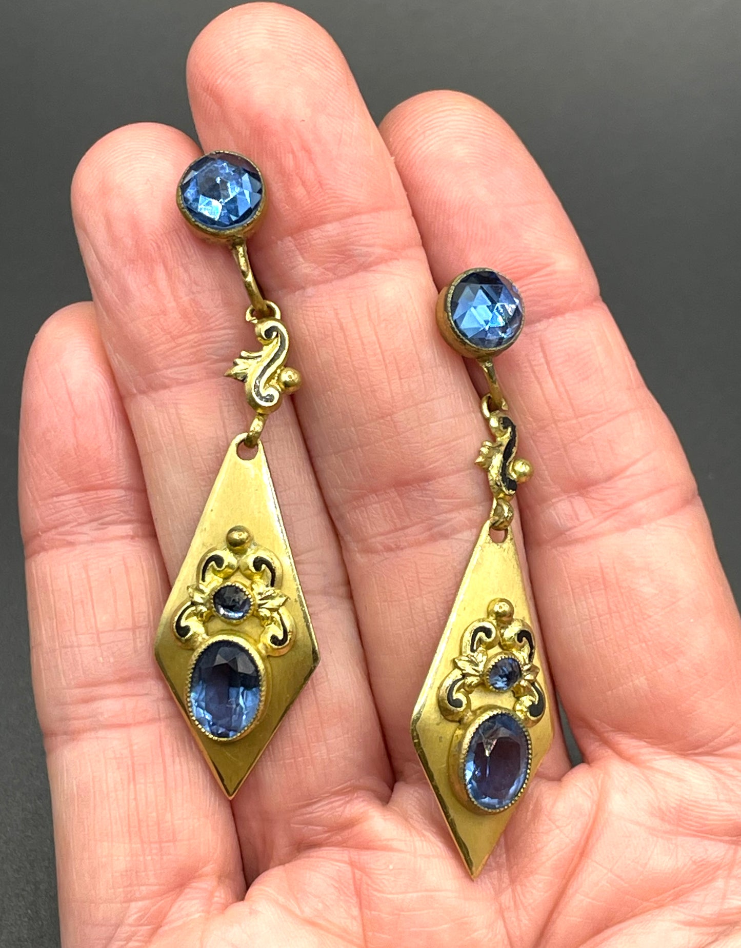 Vintage Neiger brothers sapphire blue rhinestone ornate Art Deco necklace and screw back earrings set in gold tone