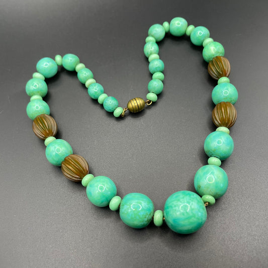 Vintage Louis Rousselet Art Deco green Peking style glass and carved galalith bead necklace, Made in France beehive clasp, foxtail chain