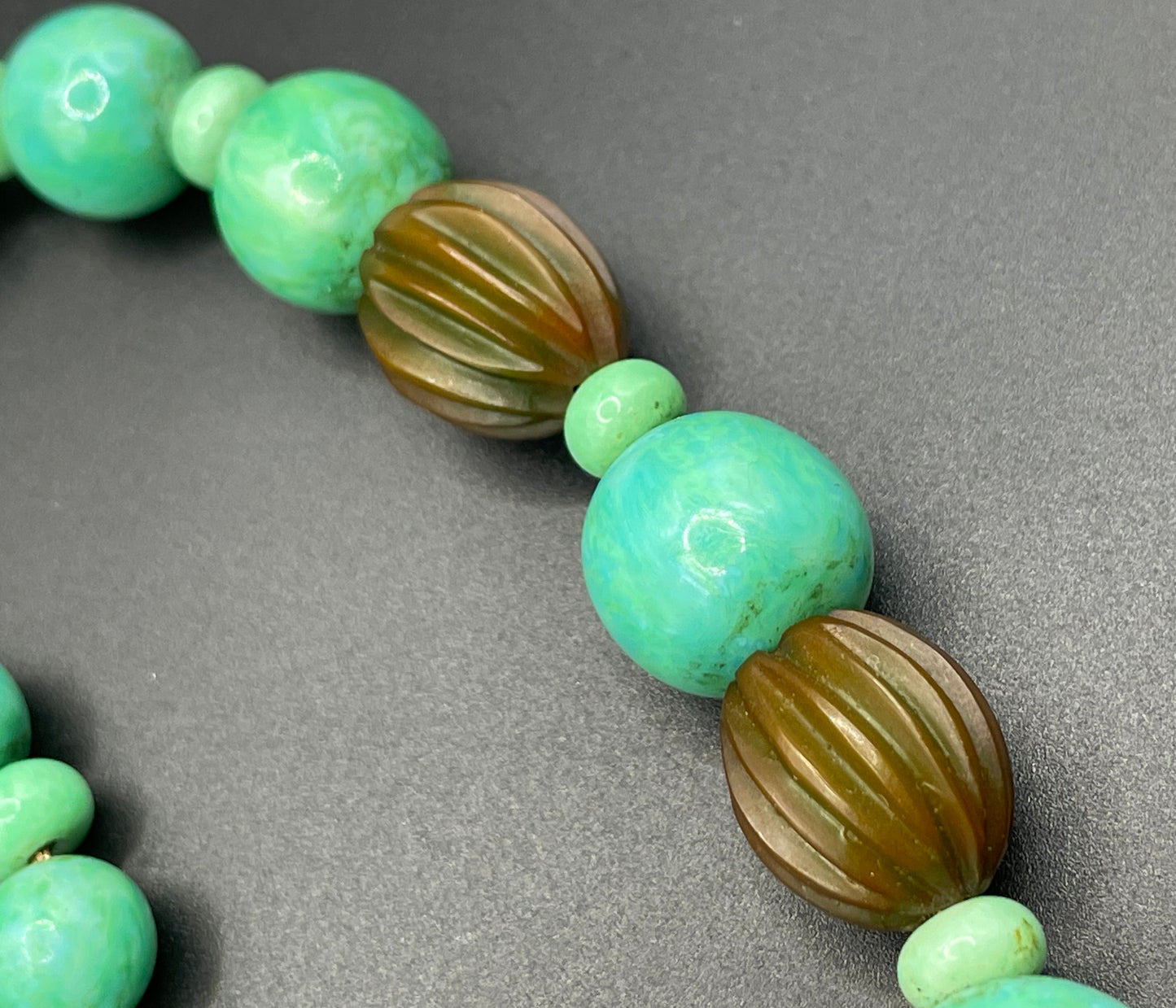 Vintage Louis Rousselet Art Deco green Peking style glass and carved galalith bead necklace, Made in France beehive clasp, foxtail chain