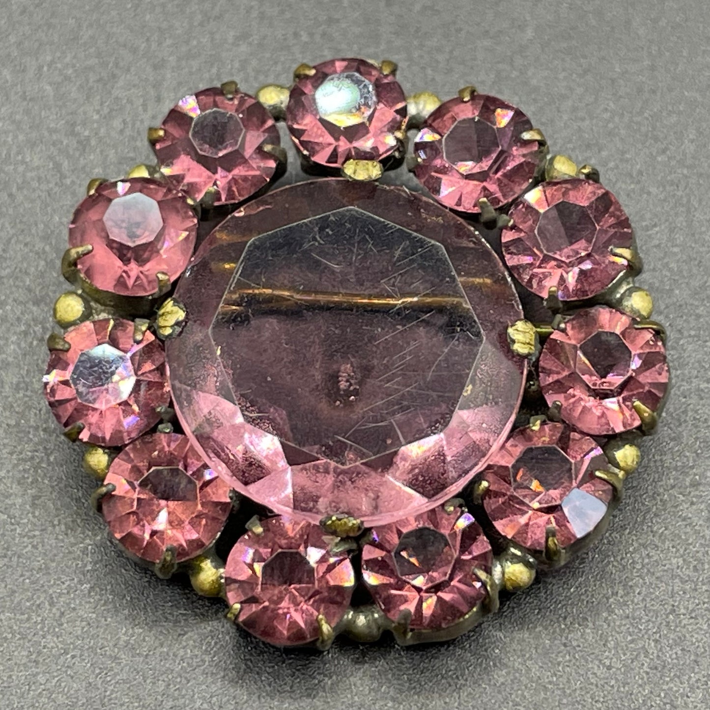 Vintage Art Deco 1930s Czech amethyst purple glass, open-backed paste rhinestone brooch pin in antique gold tone