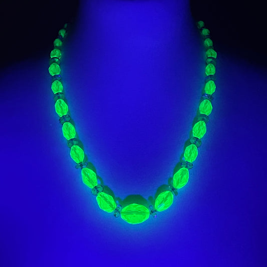 Vintage uranium glass and clear faceted crystal bead Art Deco necklace with pretty bead box clasp - fabulous beads that glow under UV light