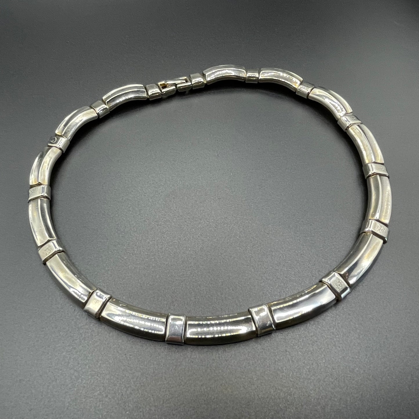 Vintage Alfred Philippe 1952 patent signed Trifari classic silver tone machine age style choker necklace