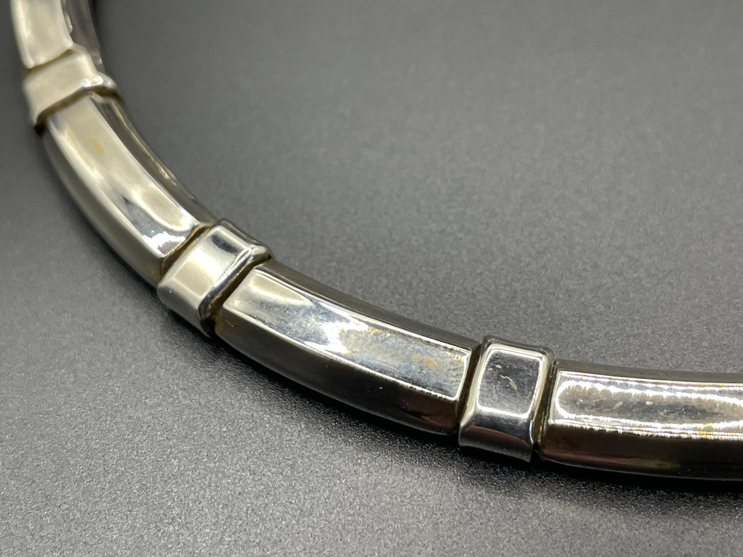 Vintage Alfred Philippe 1952 patent signed Trifari classic silver tone machine age style choker necklace