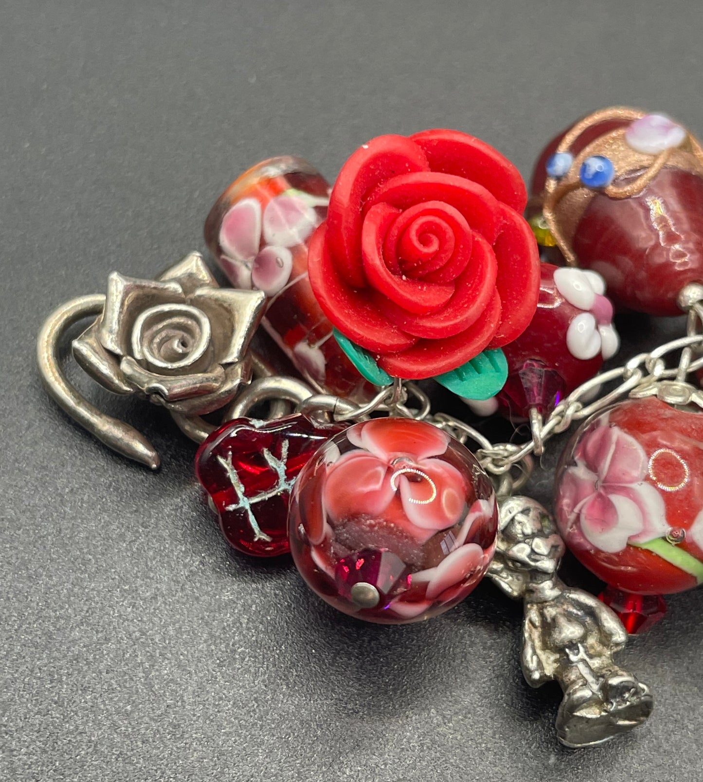 Vintage Disney Snow White and the seven dwarfs 925 sterling silver charm bracelet with a multitude of chunky handcrafted Murano glass beads