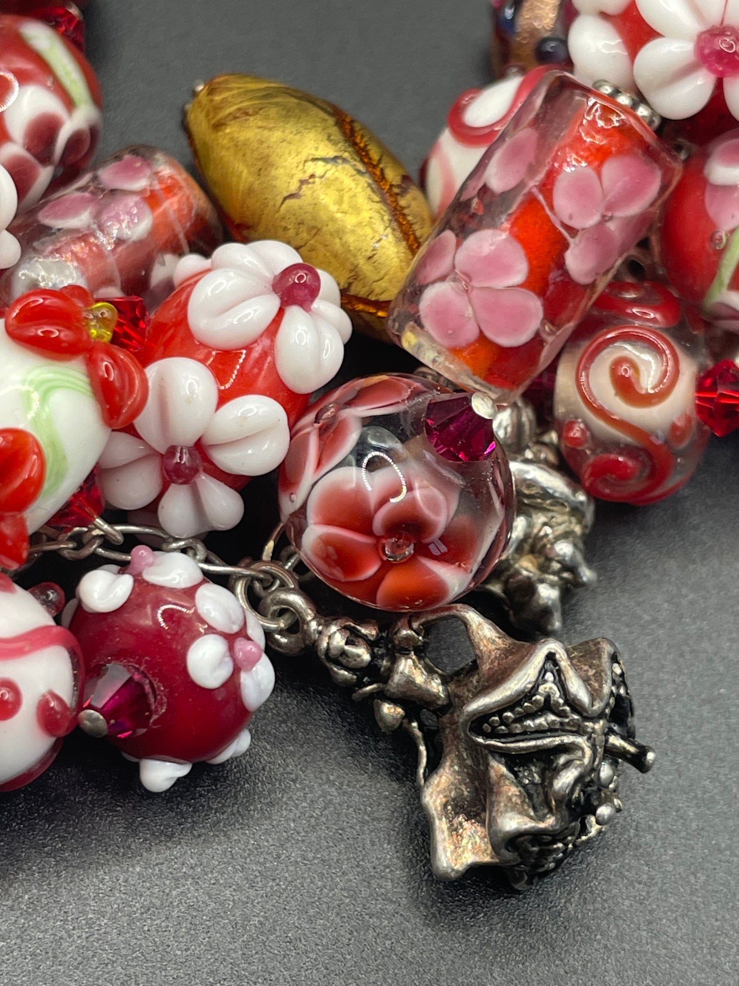Vintage Disney Snow White and the seven dwarfs 925 sterling silver charm bracelet with a multitude of chunky handcrafted Murano glass beads