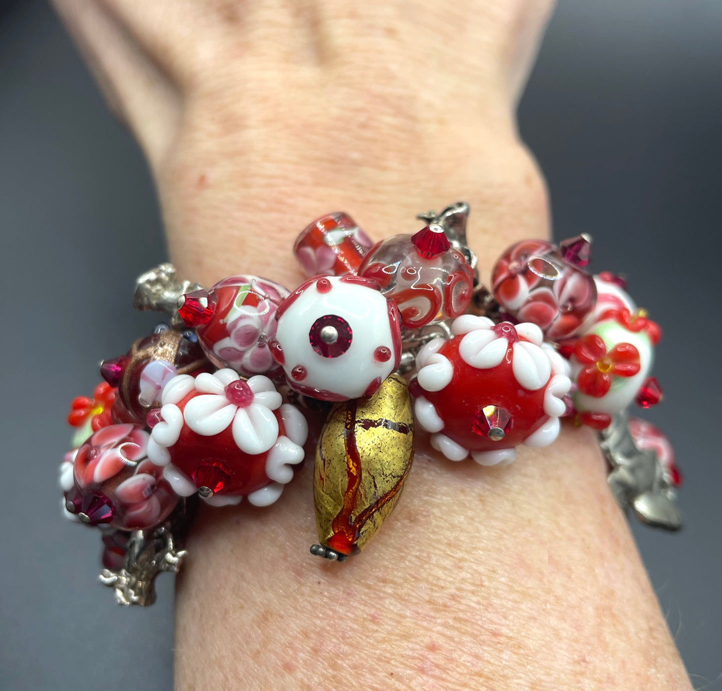 Vintage Disney Snow White and the seven dwarfs 925 sterling silver charm bracelet with a multitude of chunky handcrafted Murano glass beads