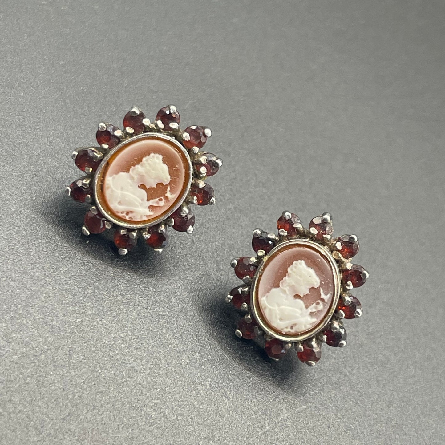 Antique sterling silver shell cameo and Bohemian garnet stud earrings, delicate pieces in presentation box
