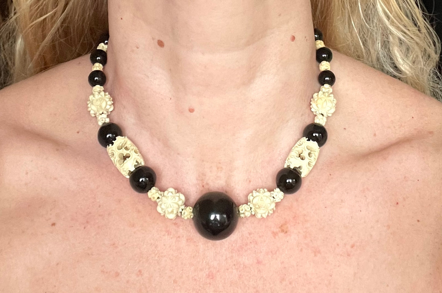 Vintage Louis Rousselet Art Deco carved cream galalith & black glass large bead necklace, beehive clasp 'Made in France', foxtail chain