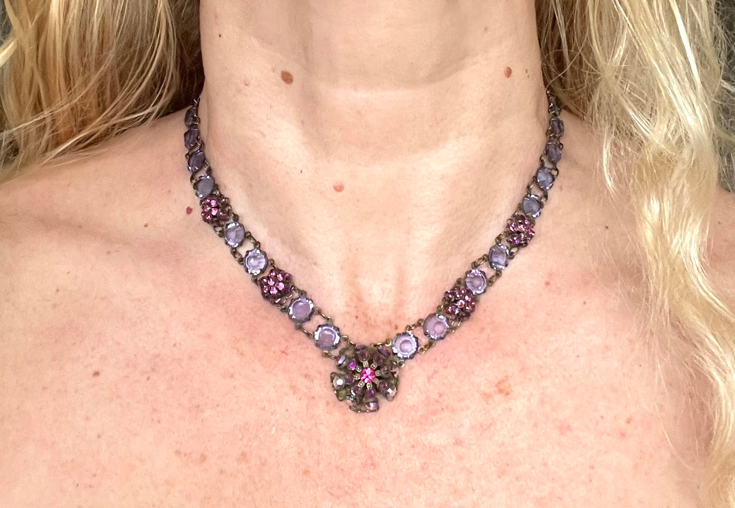 Vintage Art Deco style amethyst purple, pink and violet glass riviere necklace, with bezel set, open backed crystals & rhinestone panels