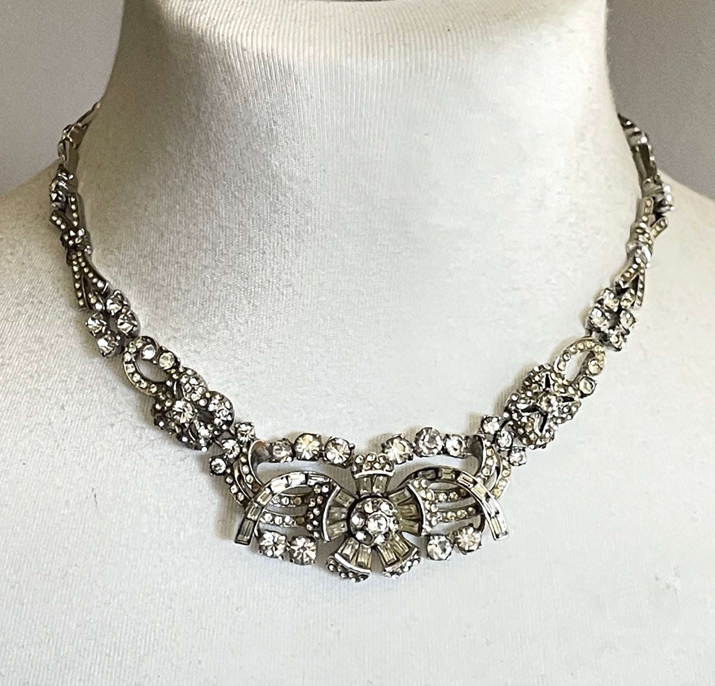 Vintage Attwood and Sawyer A&S (but unsigned) clear rhinestone shiny silver tone collar necklace