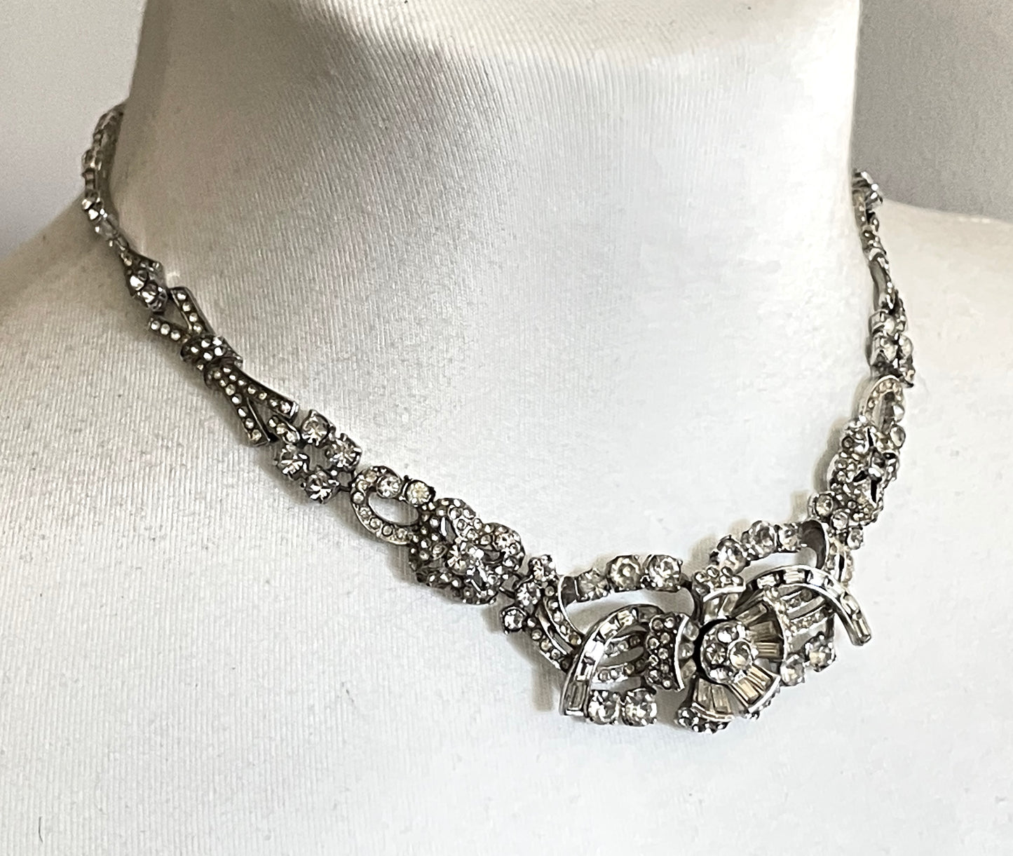 Vintage Attwood and Sawyer A&S (but unsigned) clear rhinestone shiny silver tone collar necklace
