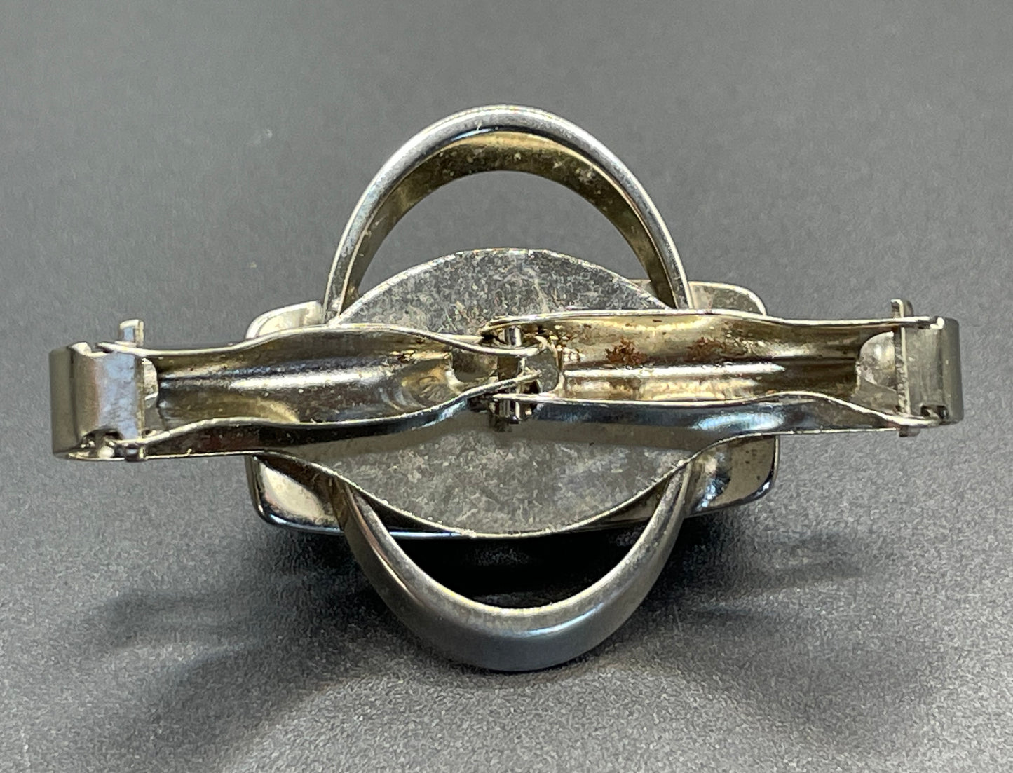 Vintage Art Deco machine age silver tone chrome abstract geometric scarf or tie clip - three-dimensional, architectural design