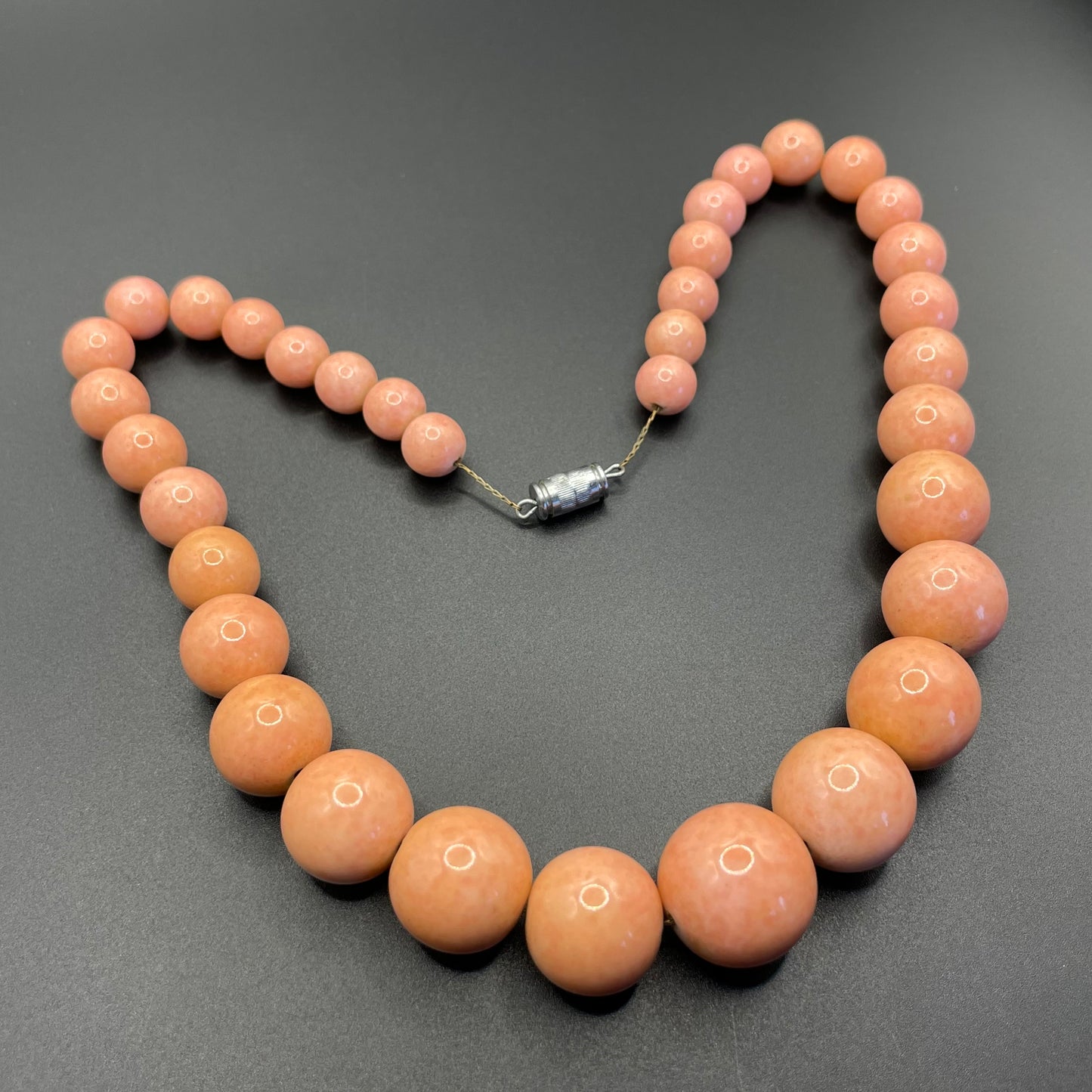 Vintage possible Louis Rousselet Art Deco pink Peking style glass bead necklace, on foxtail chain, really large, chunky beads