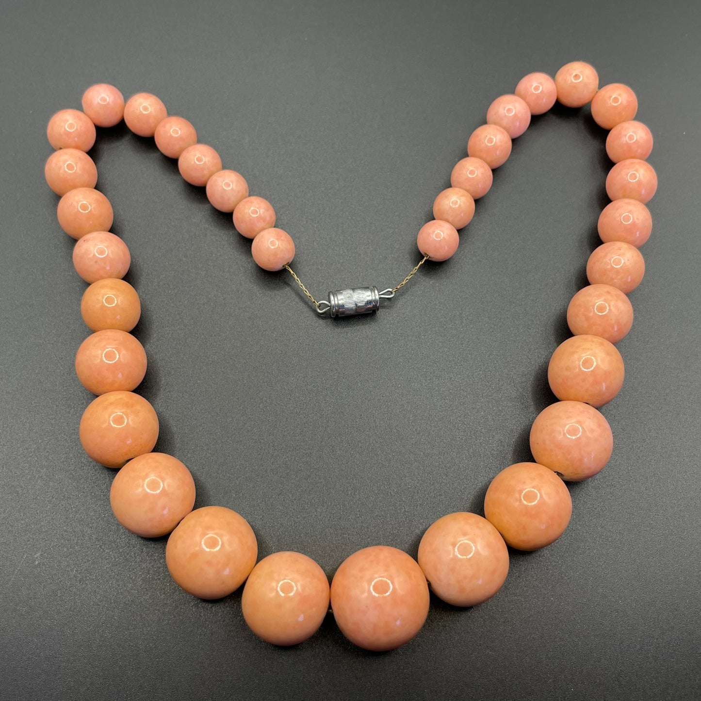 Vintage possible Louis Rousselet Art Deco pink Peking style glass bead necklace, on foxtail chain, really large, chunky beads
