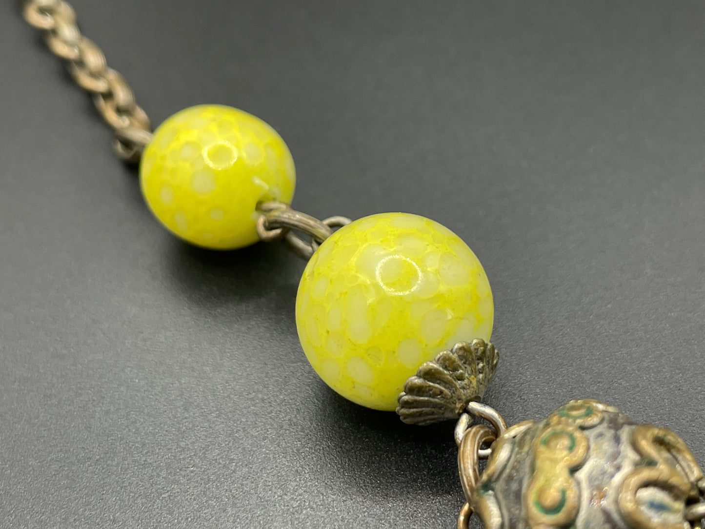 Vintage uranium glass Art Deco necklace - bright yellow marbled uranium glass UV sensitive beads, brass chain and beads