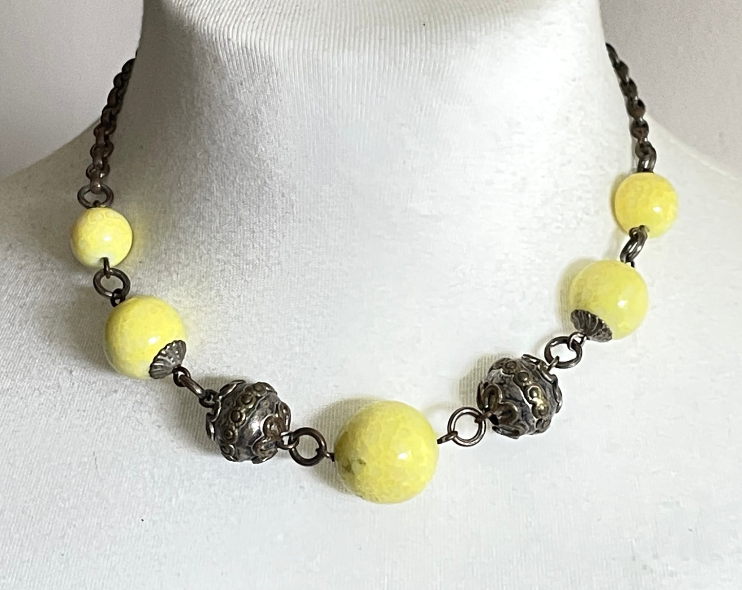 Vintage uranium glass Art Deco necklace - bright yellow marbled uranium glass UV sensitive beads, brass chain and beads