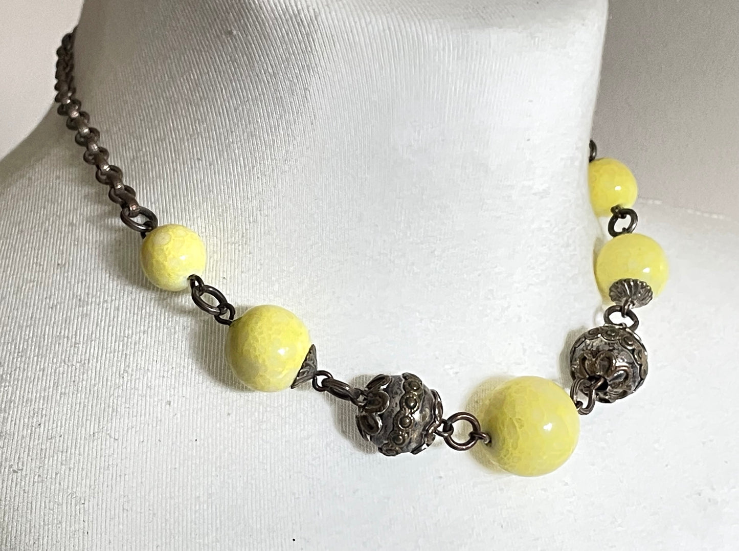 Vintage uranium glass Art Deco necklace - bright yellow marbled uranium glass UV sensitive beads, brass chain and beads