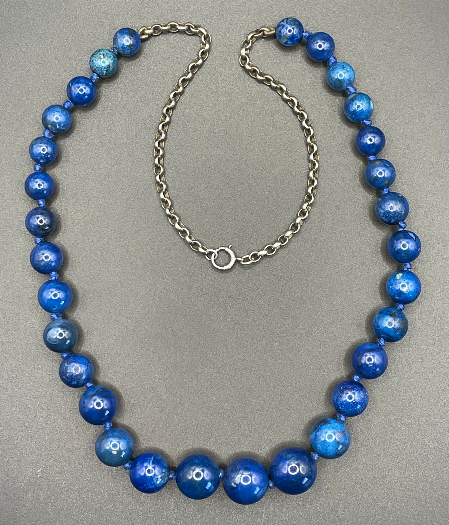 Vintage / antique lapis lazuli blue bead gemstone necklace with unmarked sterling silver belcher chain sections, 48 grams