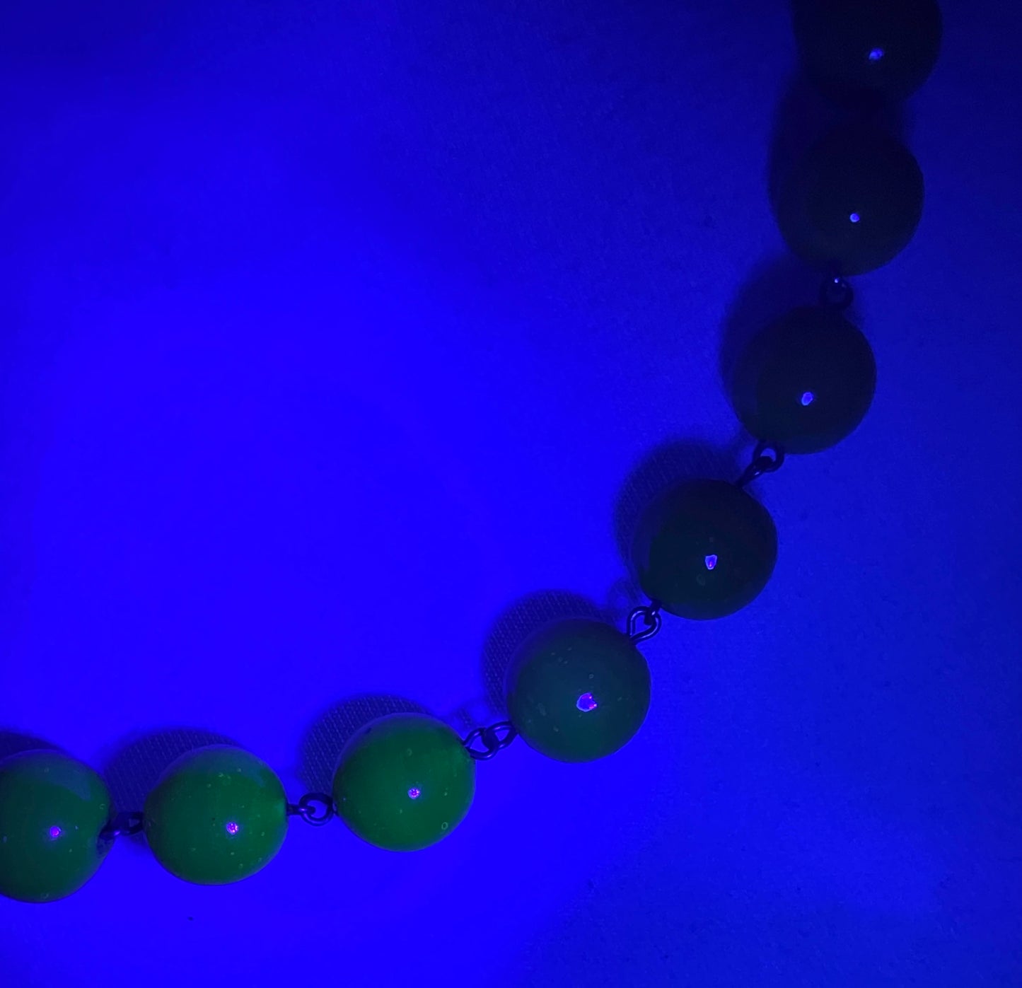 Vintage Art Deco uranium glass Carnelian coloured beaded necklace, lovely orange beads that glow yellow under UV light