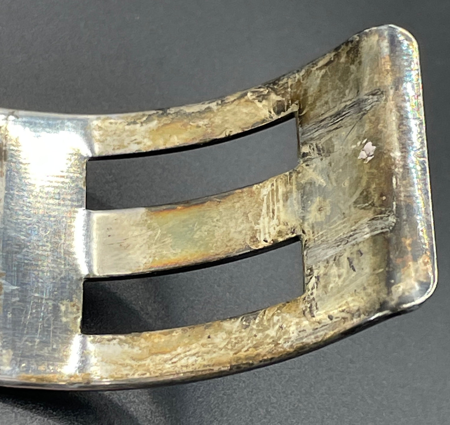 Vintage signed Kigu Art Deco engine turned machine age gold and silver tone wide bangle bracelet hinged cuff, fleur de lys Bauhaus design
