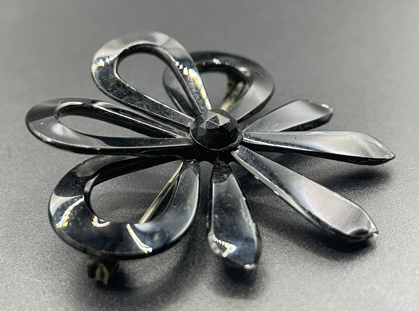 Antique French jet bow brooch - Victorian Vauxhall glass, black ribbon design all in moulded / poured glass with faceted glass centre