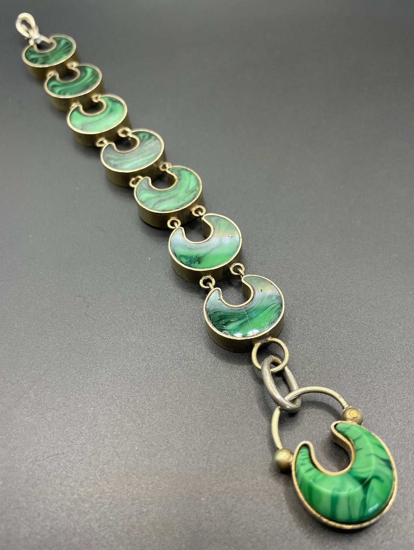 Antique Victorian double-sided agate and malachite crescent moon panel bracelet with beautiful padlock clasp