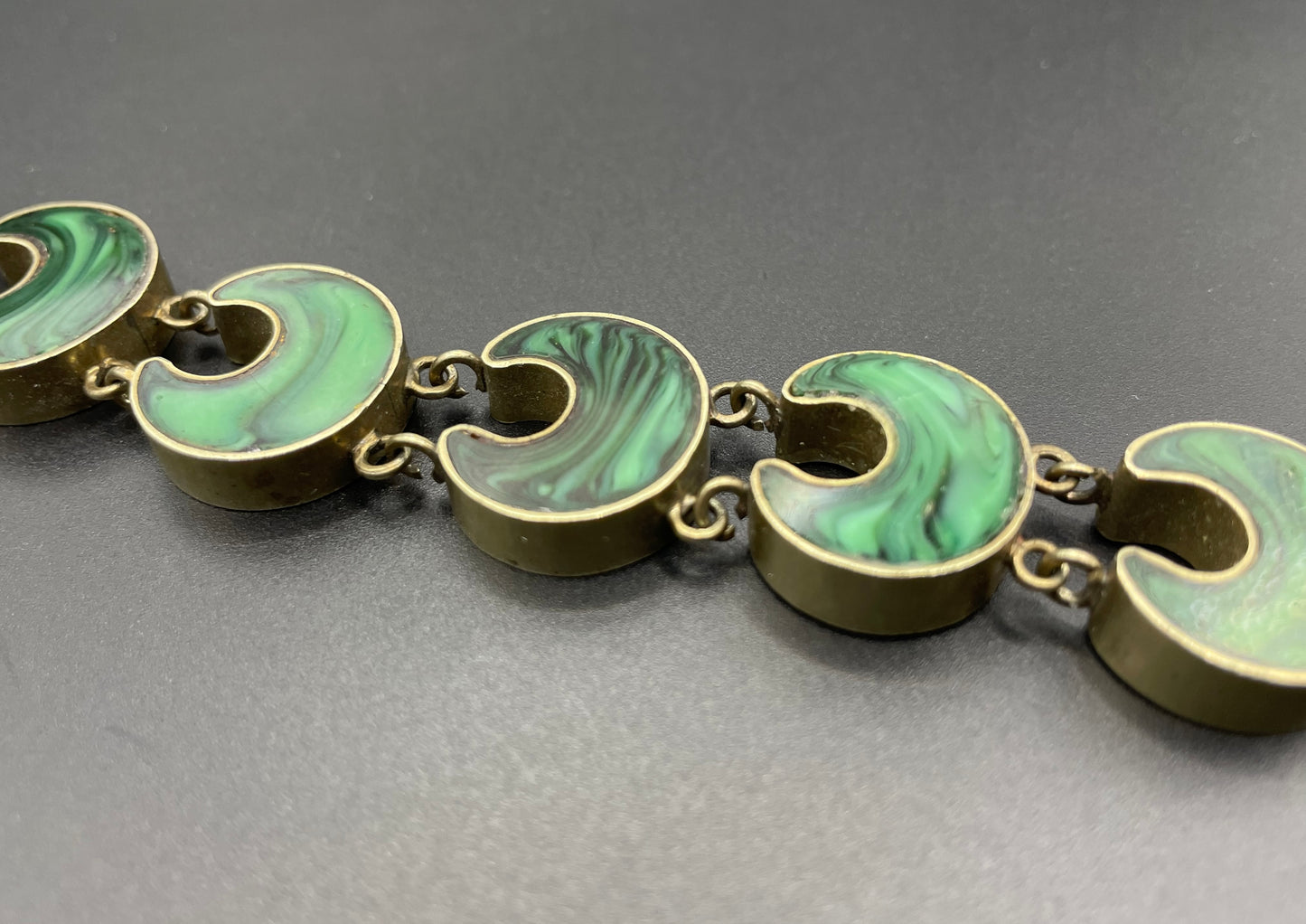 Antique Victorian double-sided agate and malachite crescent moon panel bracelet with beautiful padlock clasp