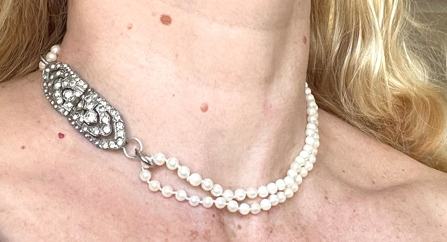 Vintage real cultured pearl necklace, longer length so can be worn as a double strand with the included vintage rhinestone necklace clip